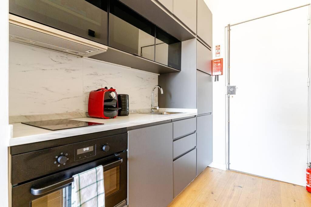 Modern Downtown Studio Porto Kültér fotó