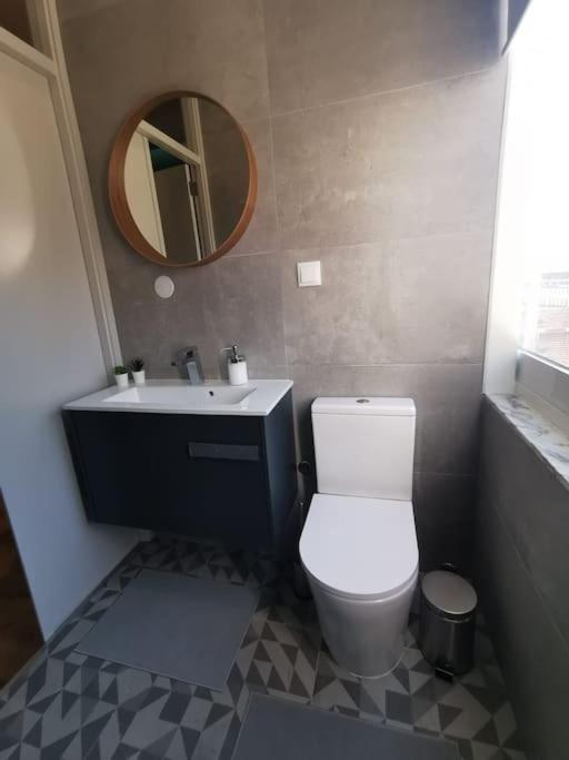 Modern Downtown Studio Porto Kültér fotó